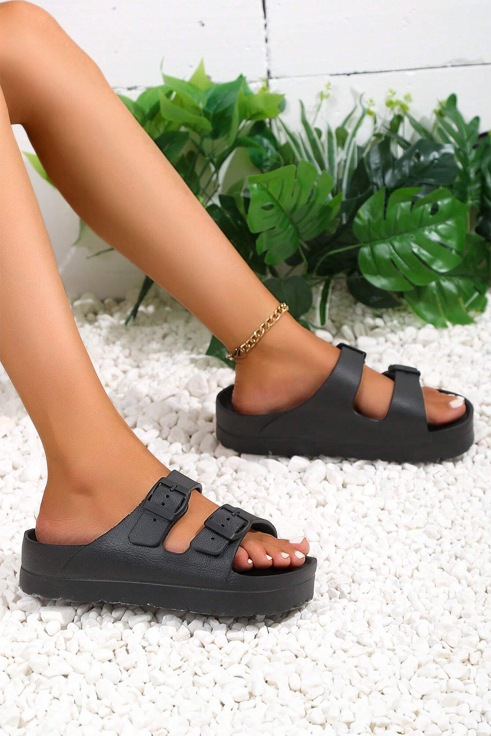 Noir Dune Slippers