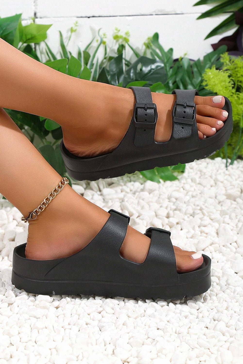 Noir Dune Slippers