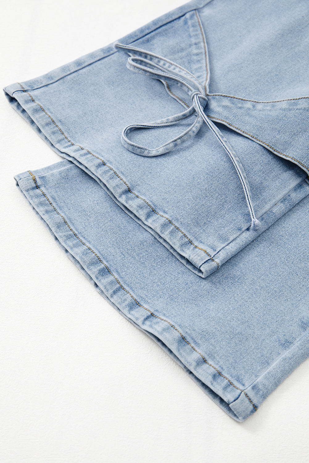 Beau Blue Cargo Bows
