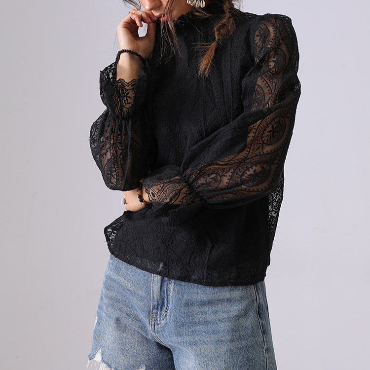 Viola Vintage Lace Top