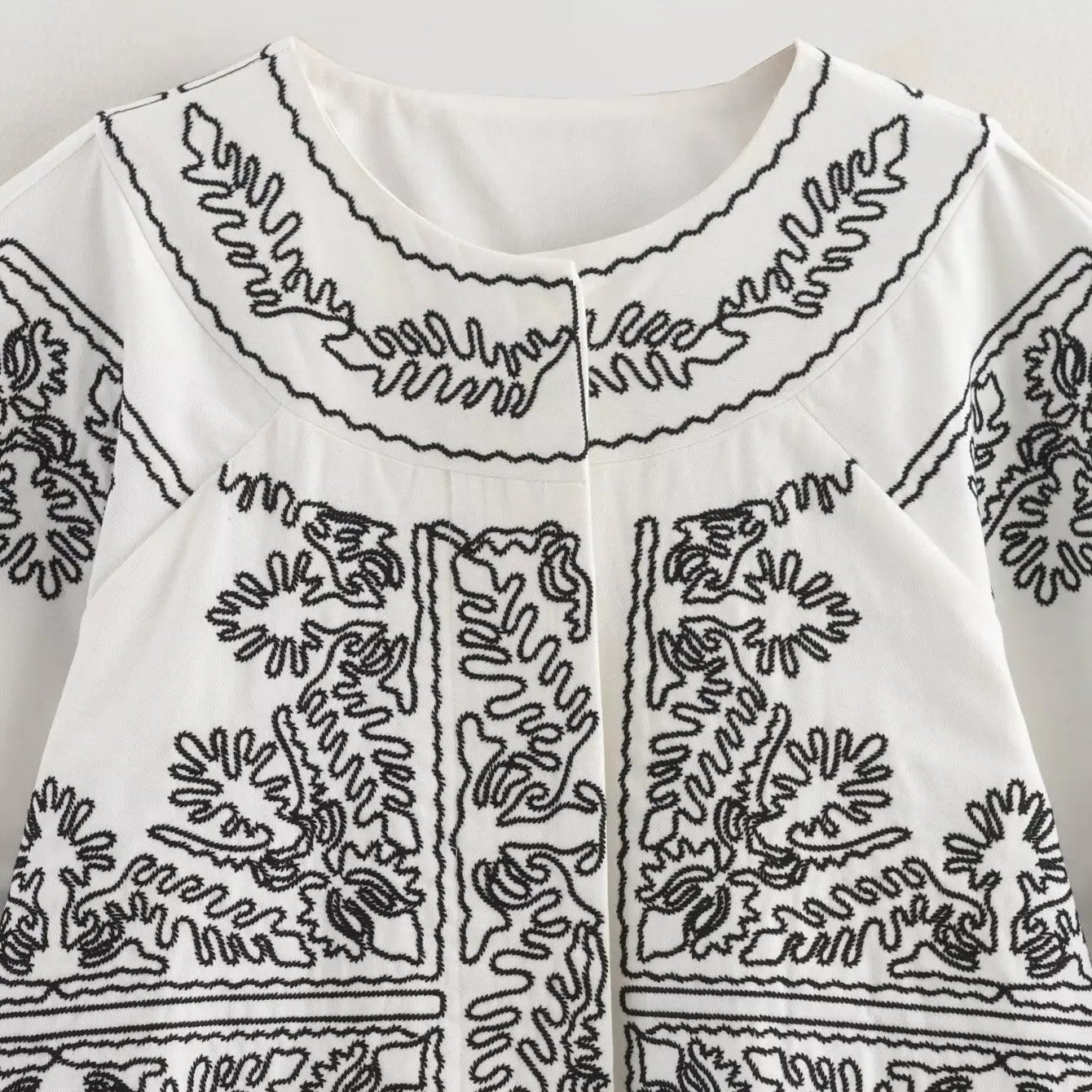 Aelya Embroidered Jacket