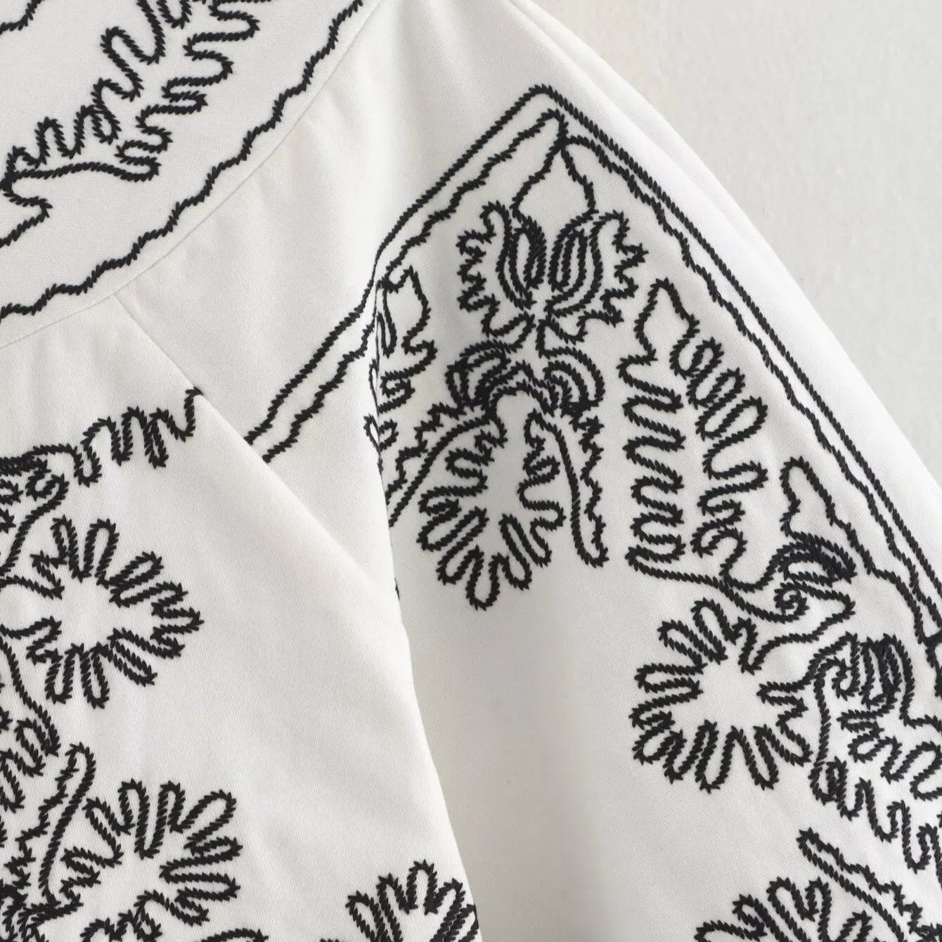 Aelya Embroidered Jacket