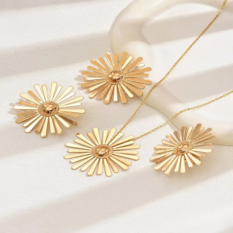 Golden Bloom 3-Piece Jewelry Set