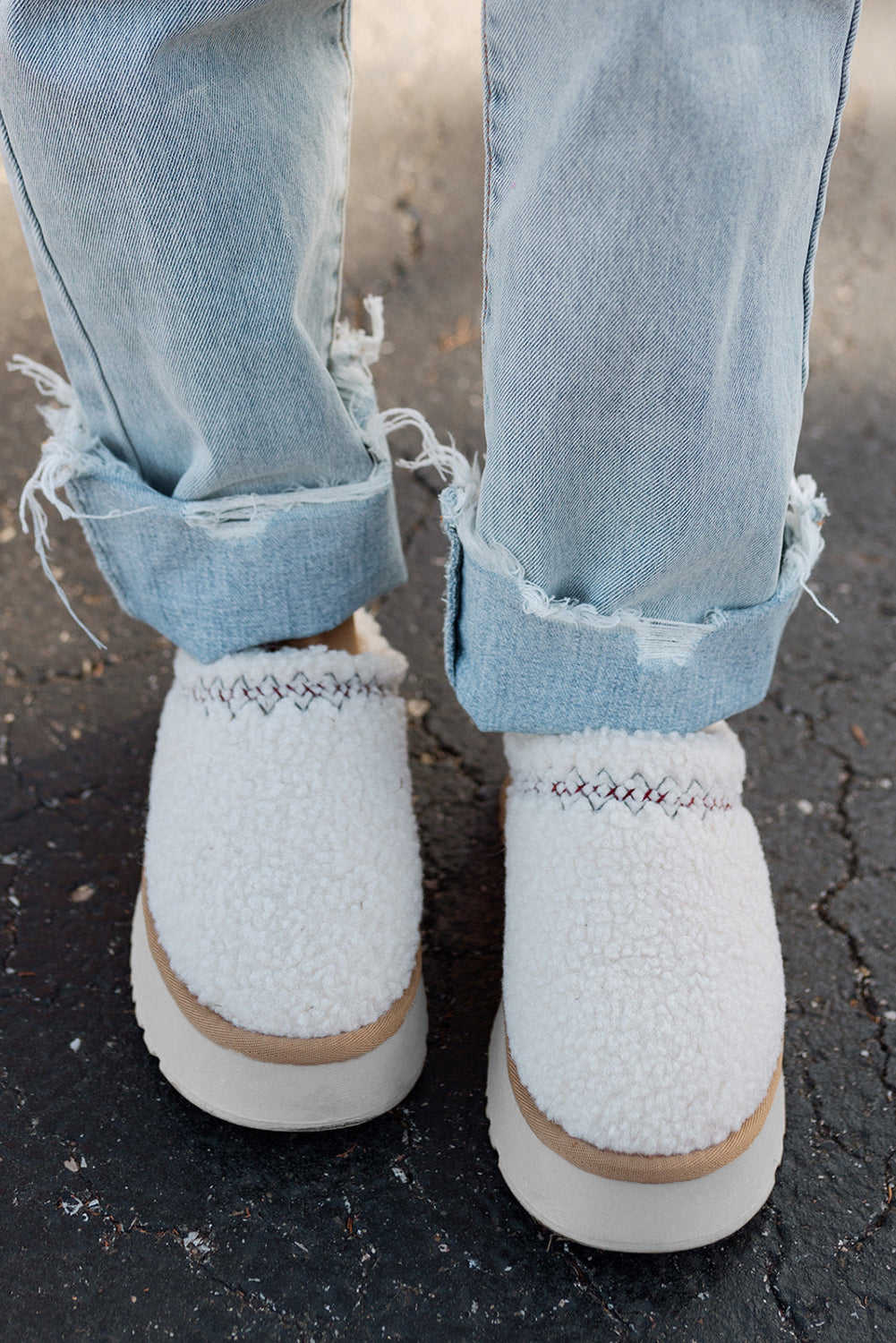 Aurora Crest Snow Boots
