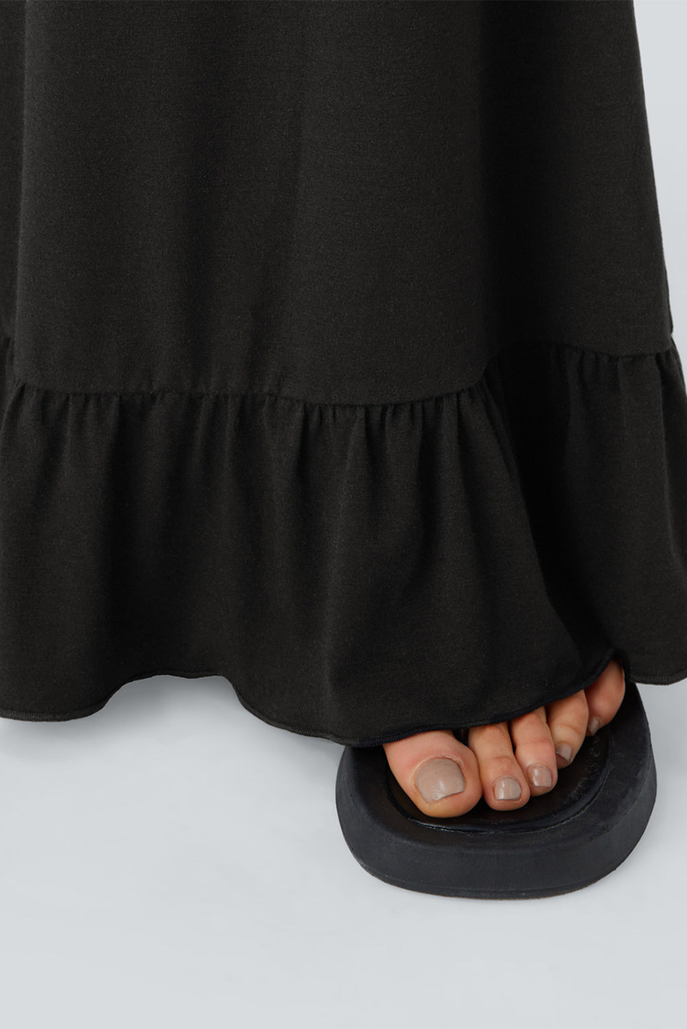 Noir Ruffle Breeze Pants